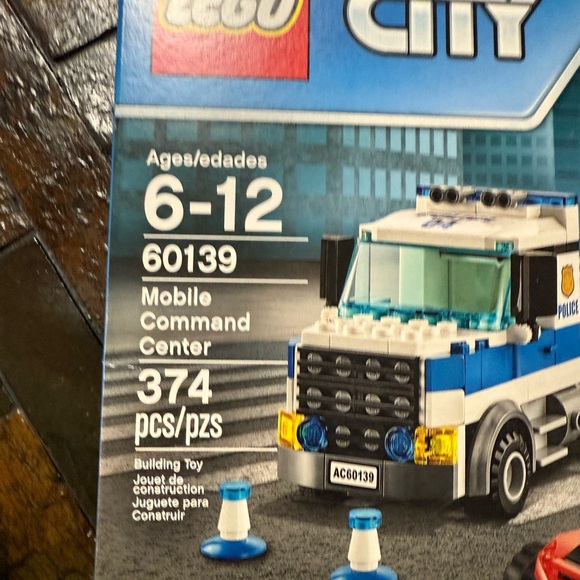 Lego Police Mobile Command Center Set - Blue, White, Black - Picture 3 of 5